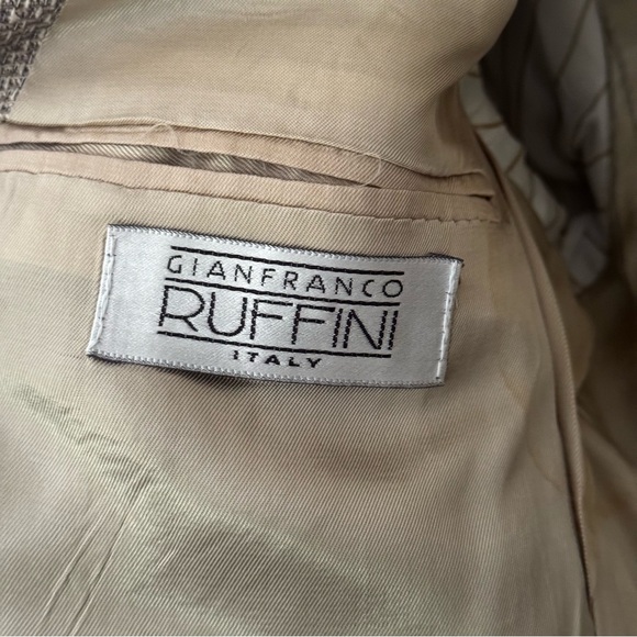 Gianfranco Ruffini Champaign Silk Blend Blazer Size 40R - Picture 4 of 5